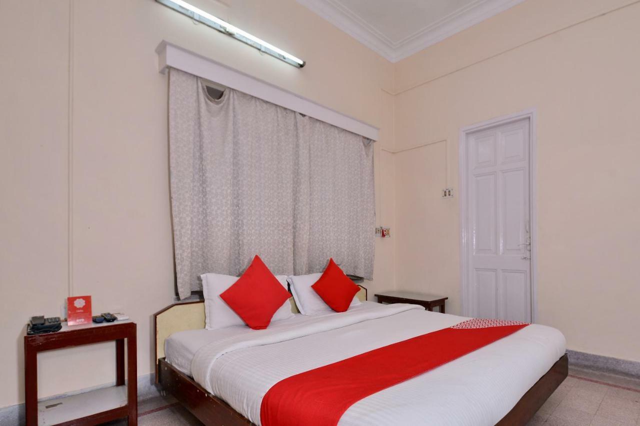 Oyo 10826 Sona Guest House 加尔各答 外观 照片